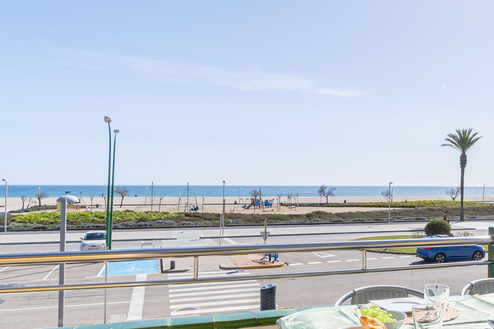1013 Apartamento Vista Mar Con 2 Habitaciones By Homeselectspain Емпуриабрава Екстериор снимка